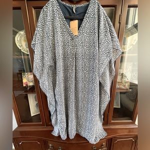 NWT Beautiful Spring Dress Sz. Small (but, would also fit a size Medium)